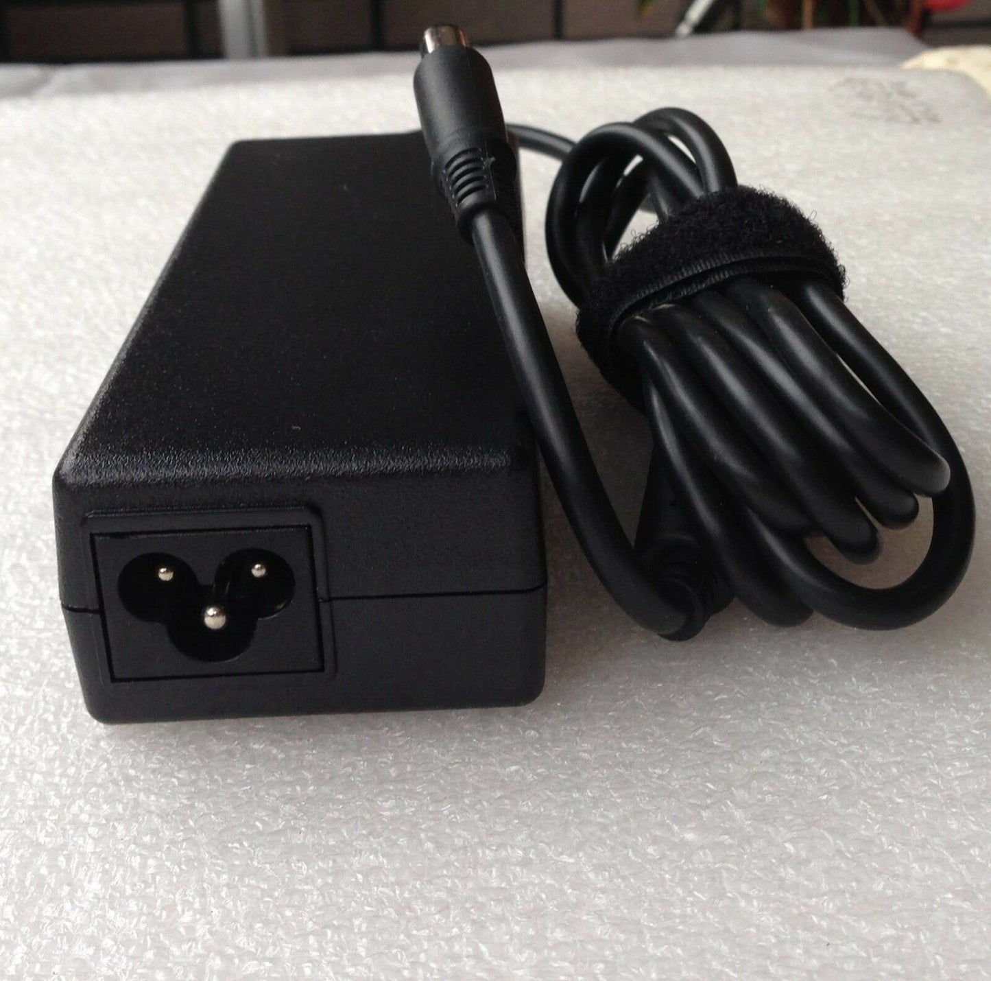 Original OEM Dell XPS L412z,L421X LA90PM111,DA90PM111,FA90PM111 90W Cord/Charger
