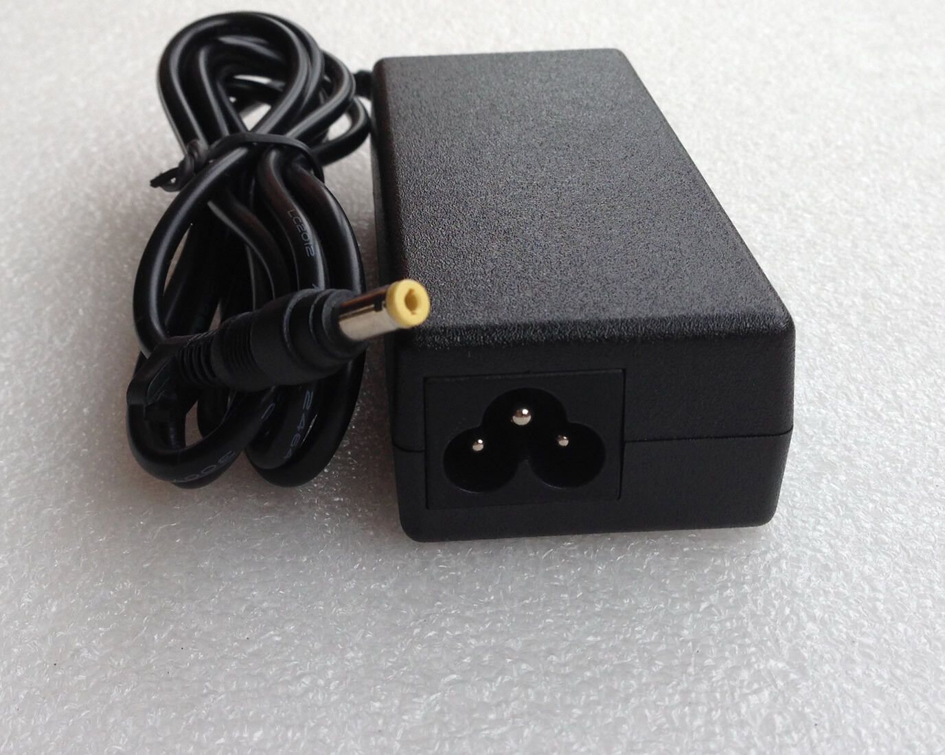 Original OEM 65W AC Adapter Charger for HP Folio 13-1029wm,13-1020us Ultrabook
