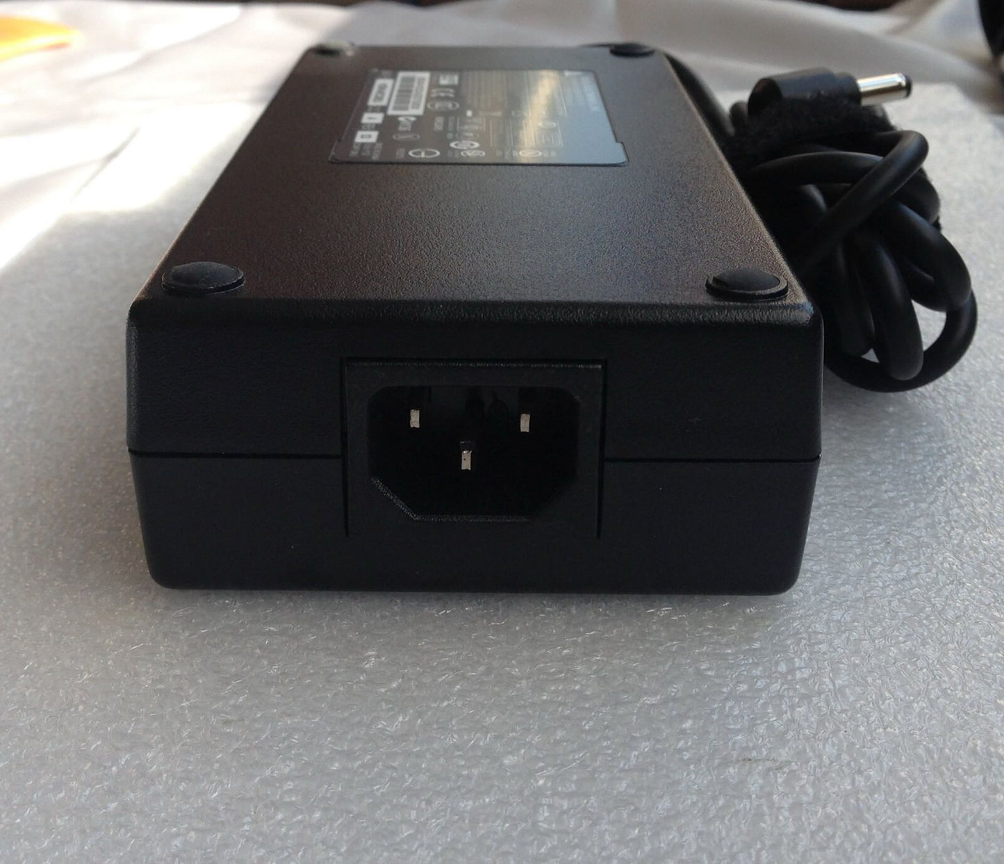 @New Original OEM Delta 180W 19.5V AC Adapter for MSI GX70 3BE-008US Notebook PC