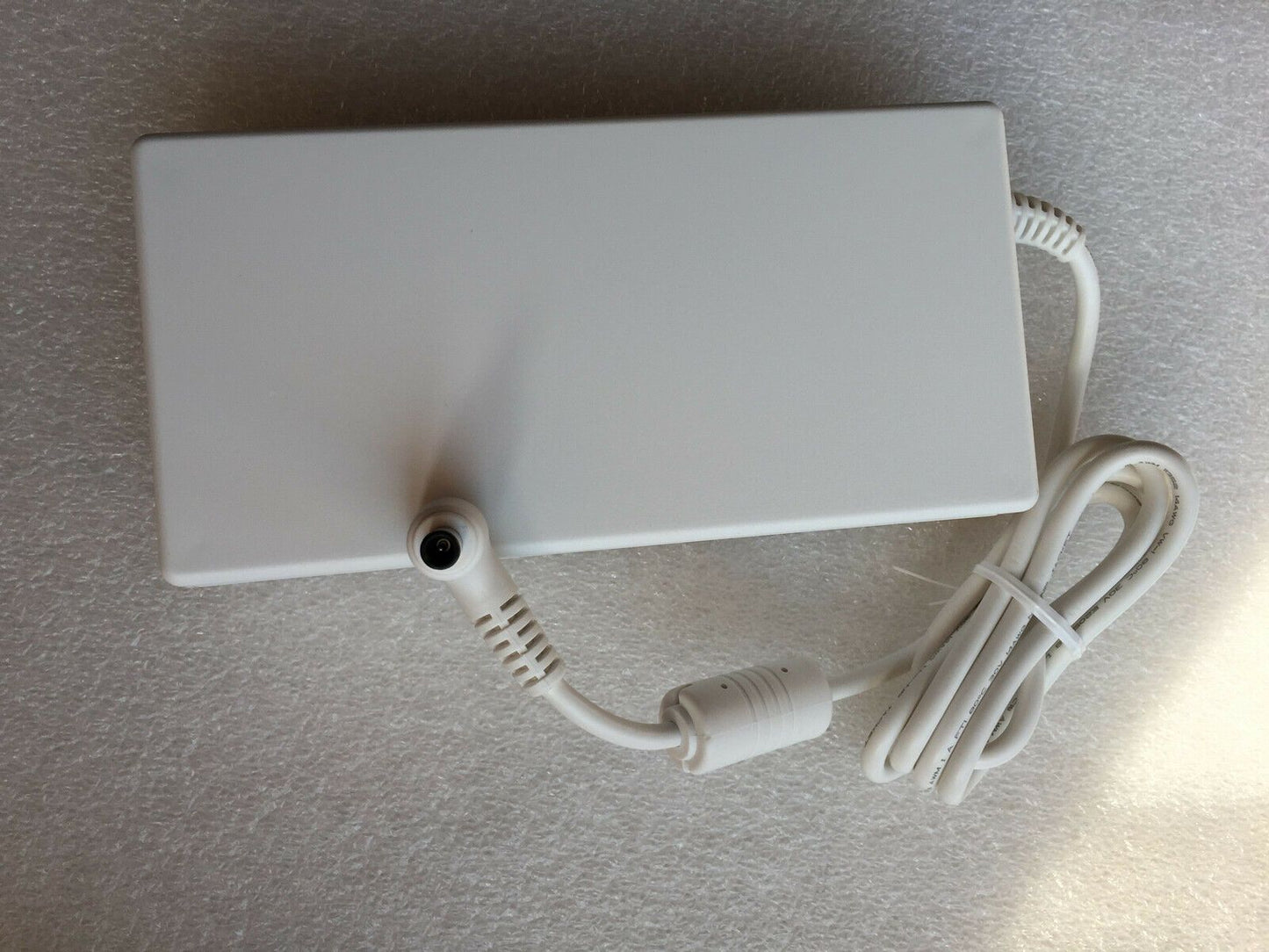 New Original LG 180W 19V AC Adapter for LG 32UD99-W,DA-180C19 Curved IPS Monitor