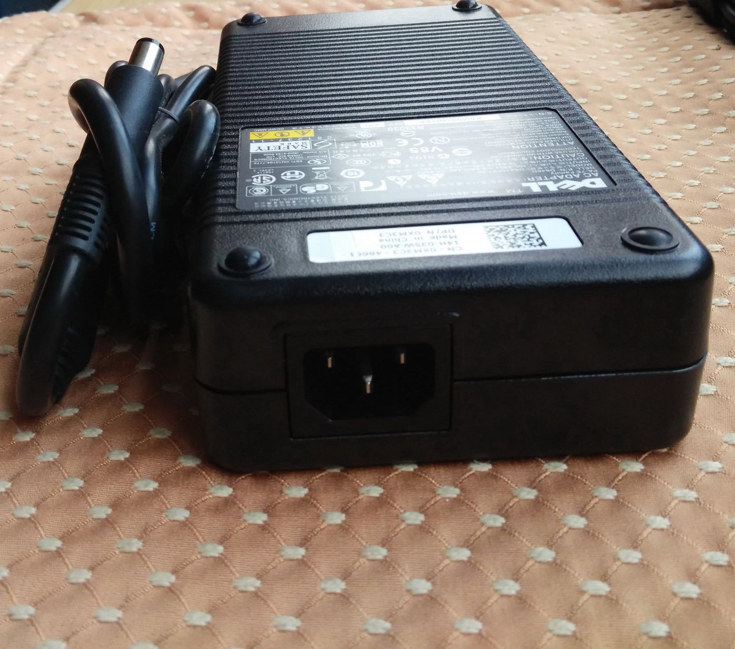 New Original OEM Dell 210W AC Adapte for Dell Precision M6400 Mobile Workstation