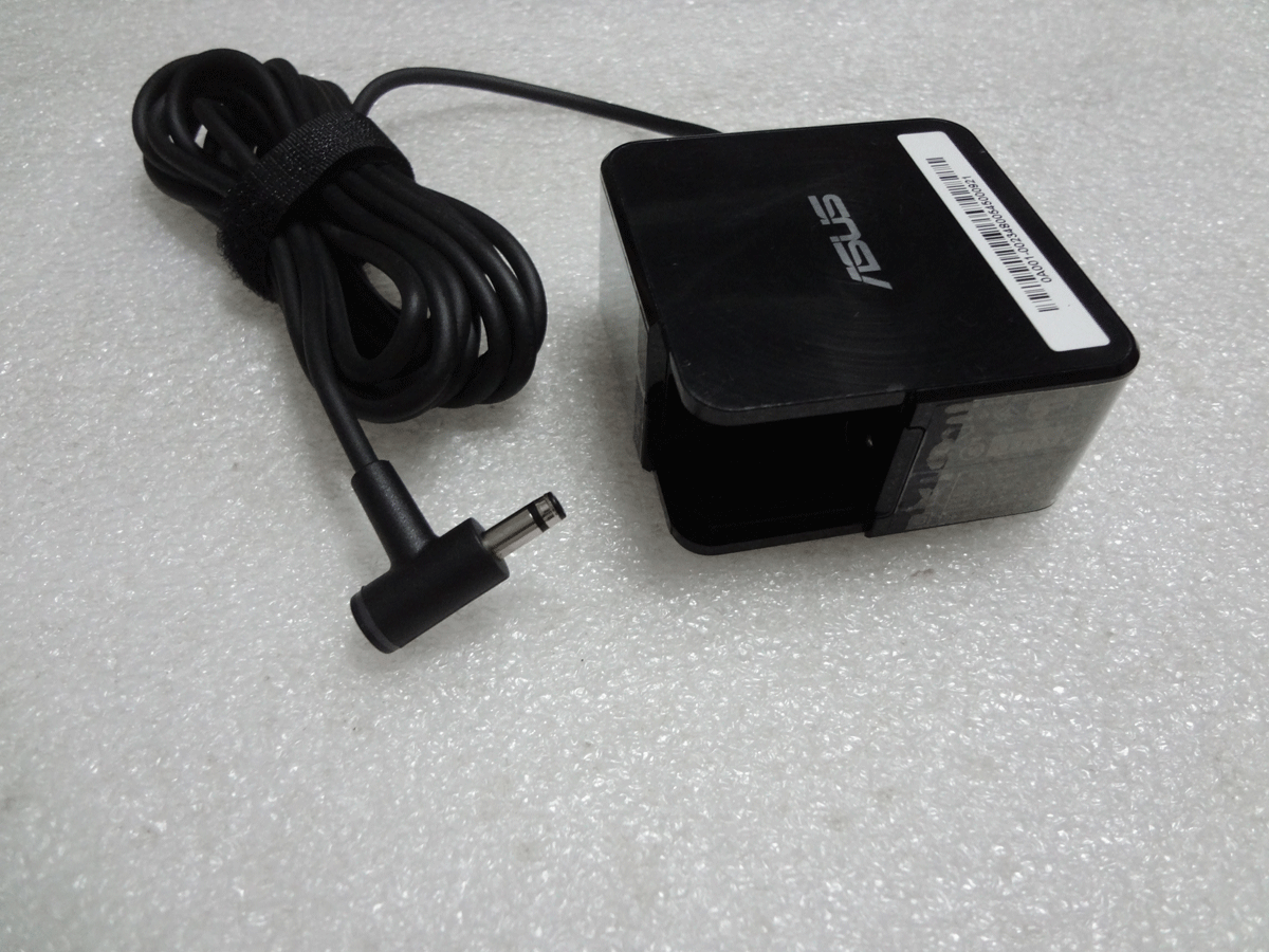 Original OEM ASUS 45W AC Adapter for Asus TP300LA-DS31T,TP300LA-UB52T,ADP-45AW A