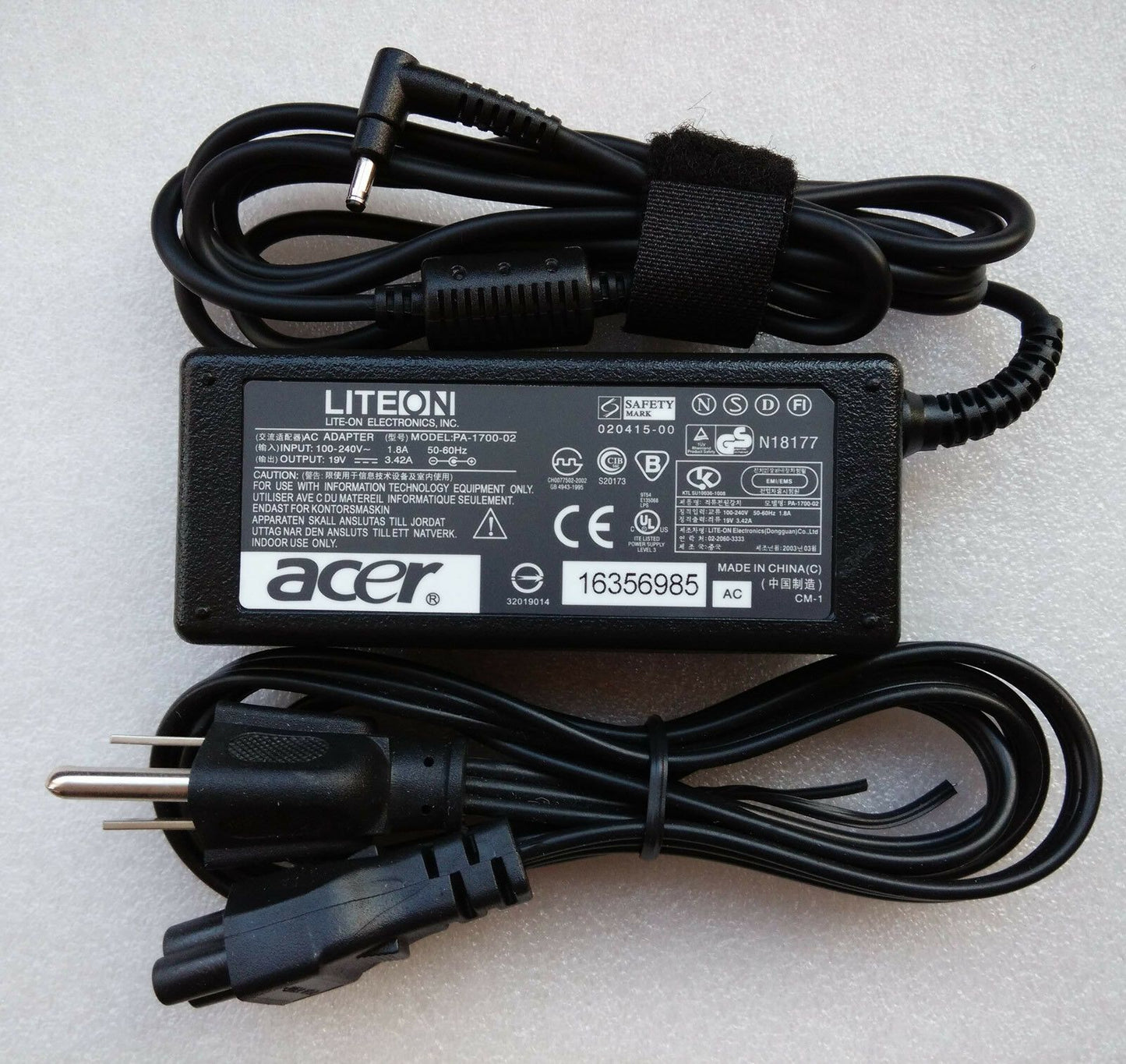 Original Genuine OEM 65W 19V AC Adapte for Acer aspire R13 R7-371T-59ZK Notebook