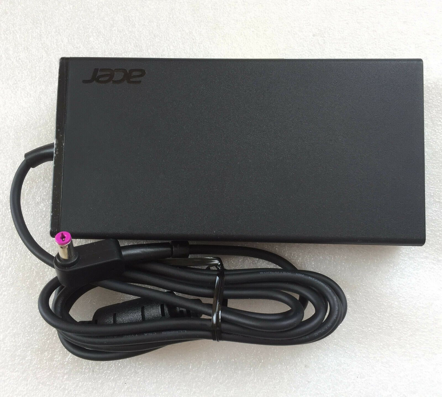 Original 135W AC Adapter&Cord for Acer Aspire KP.13503.006,KP.13501.007 Notebook