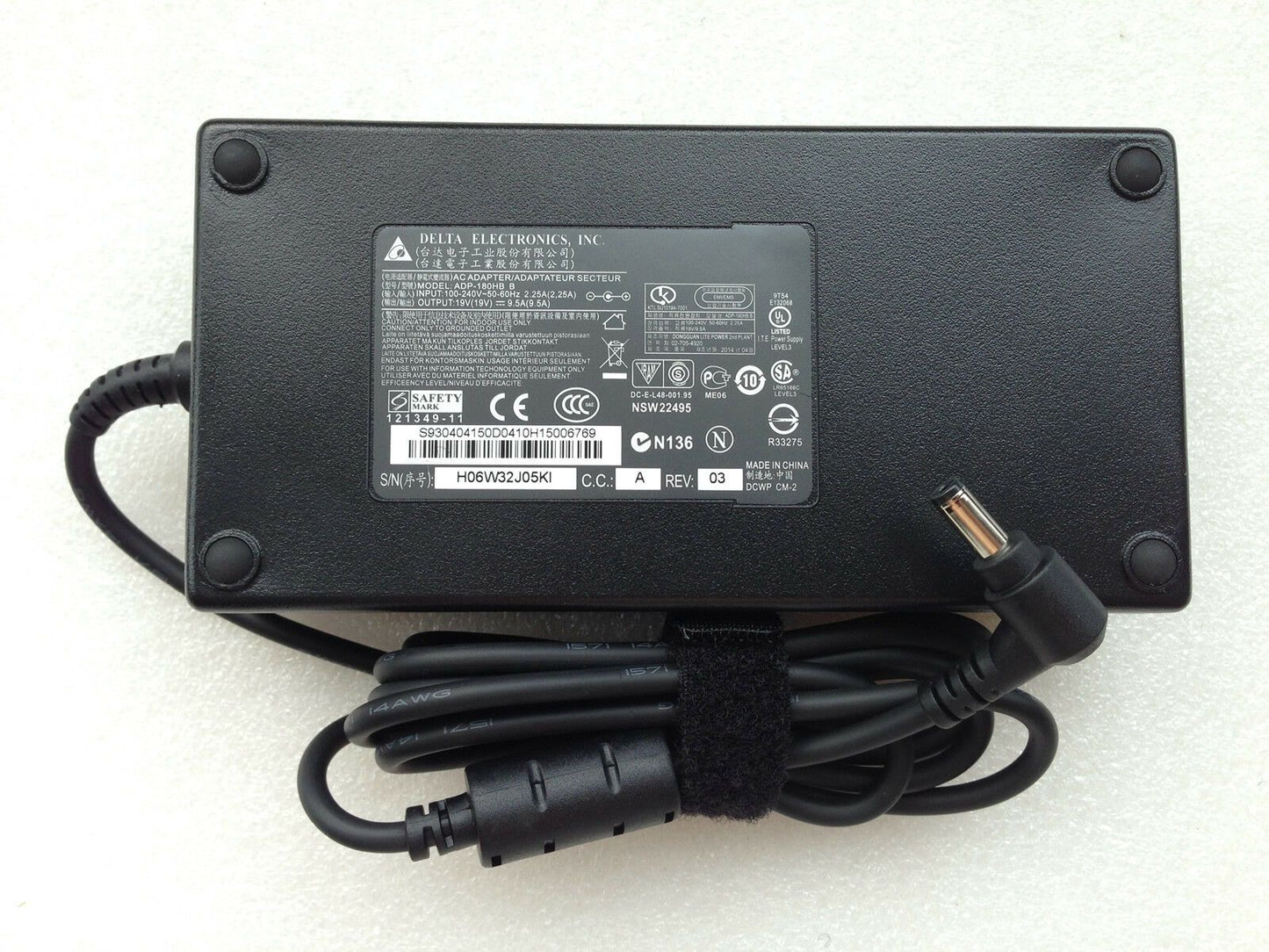 @New Original OEM Delta AC Adapter for MSI AE2420-053EU,AE2420-232EU ADP-180HB B
