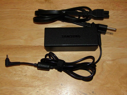 New Original amsung 60W AC Adapter for Samsung ATIV Book 7 NP730U3E-S05DE Laptop