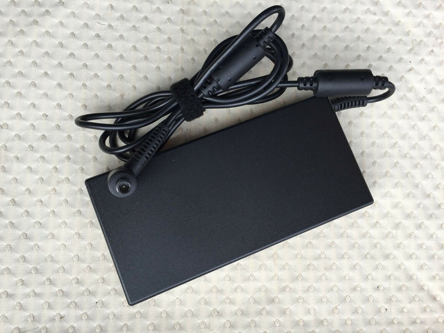 Original MSI GE73VR Raider-002,A15-180P1A,A180A012L Chicony 180W AC Adapter&Cord