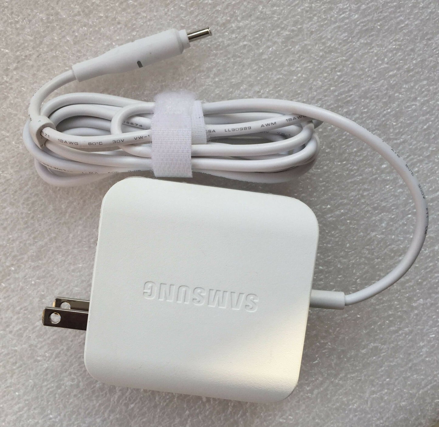 New Original Samsung Cord/Charge Notebook 9 NP900X3T-K03US W16-065N4A,AD-6519AUS