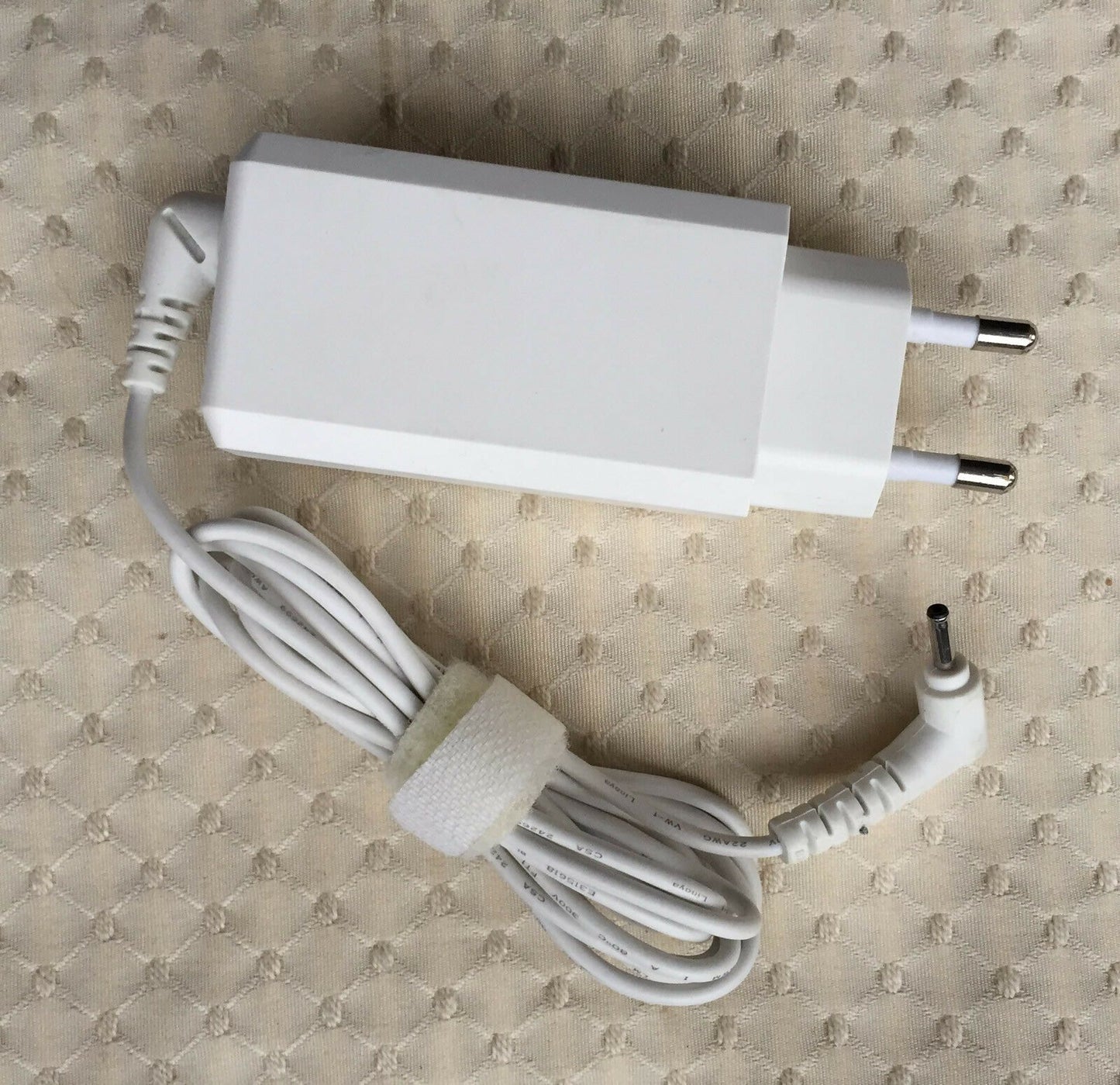 New Original LG 40W 19V 2.1A AC Adapter for LG Ultra Thin 14U360-L.BJ36P1 Laptop