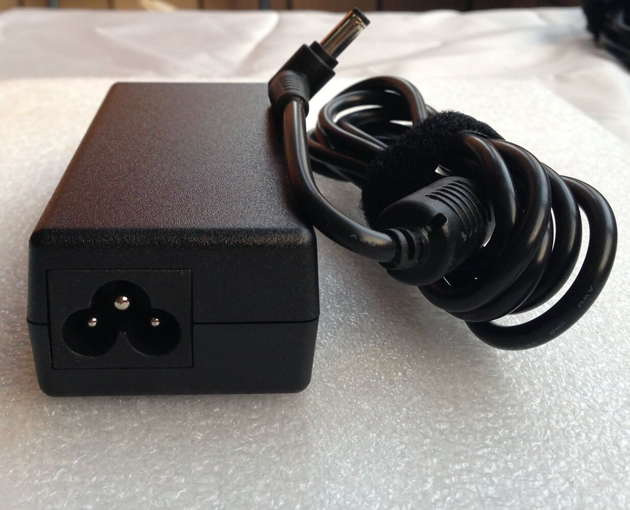 @Original OEM 65W AC Adapter for ASUS N193 V85,sadp-65kb b,adp-65jh bb,exa0703yh