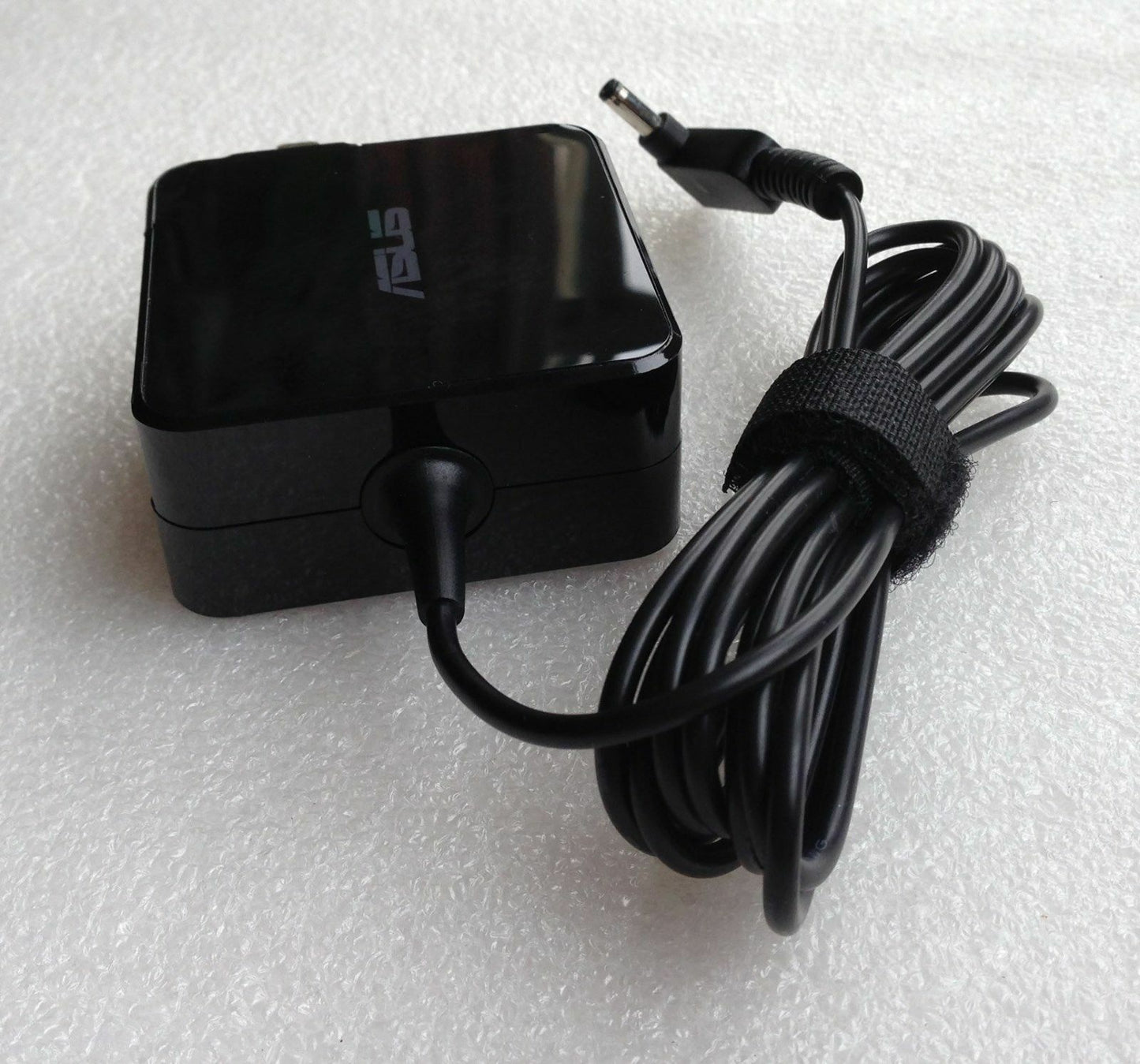 Original Genuine OEM ASUS 33W AC Power Adapter for ASUS X200CA-DB02 Notebook PC