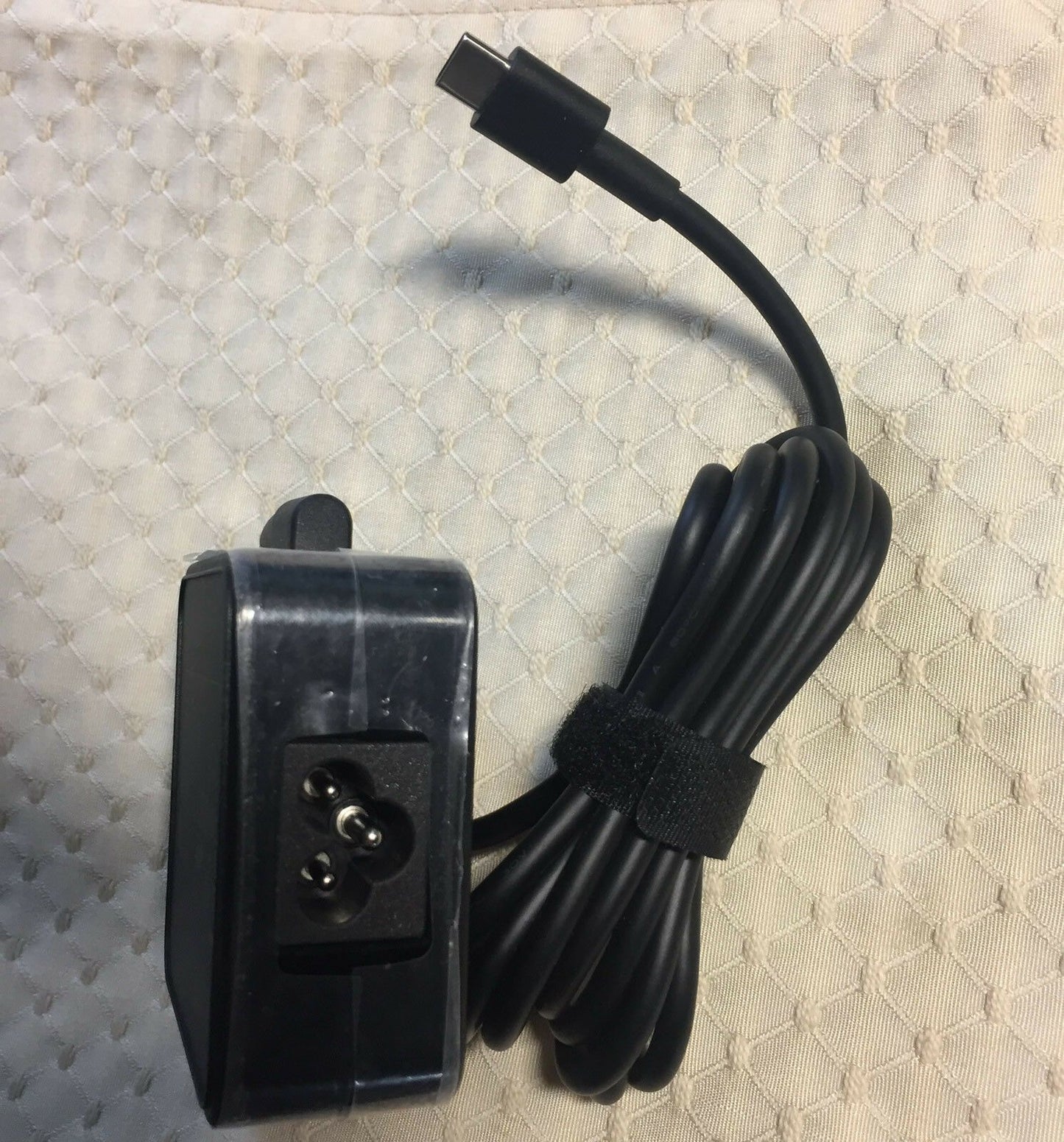 New Original ASUS 65W Type-C AC Adapter for ASUS ZenBook 3 Deluxe UX490UA-BE012T