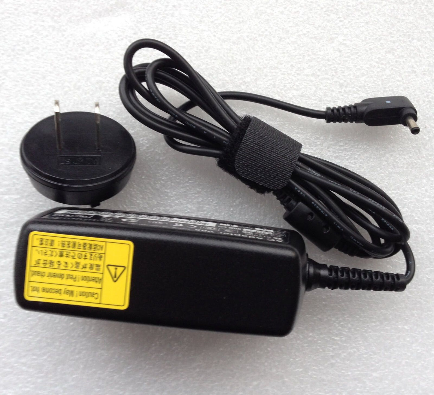 Original OEM 18W 12V AC/DC Adapter for Acer Aspire SWitch 11 SW5-111-14C9 Laptop