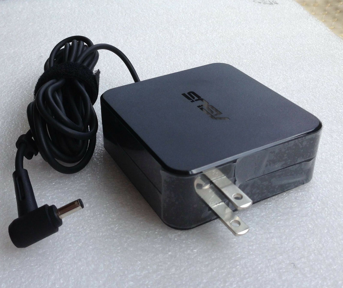 @Original Genuine OEM ASUS 65W AC Adapter for ZENBOOK UX303LN-DB71T-CA Ultrabook