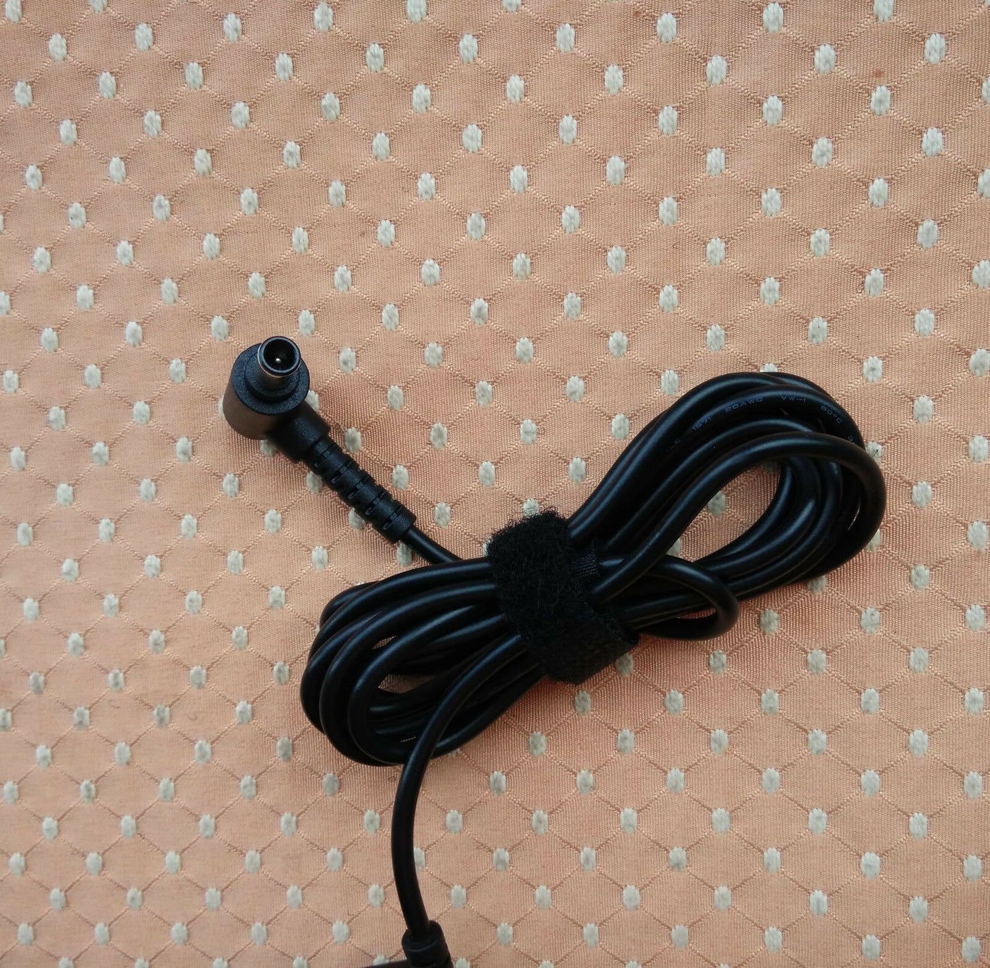 Original Genuine OEM 45W AC Adapter for Sony Vaio SVF14A15CXS,VGP-AC19V67 Laptop