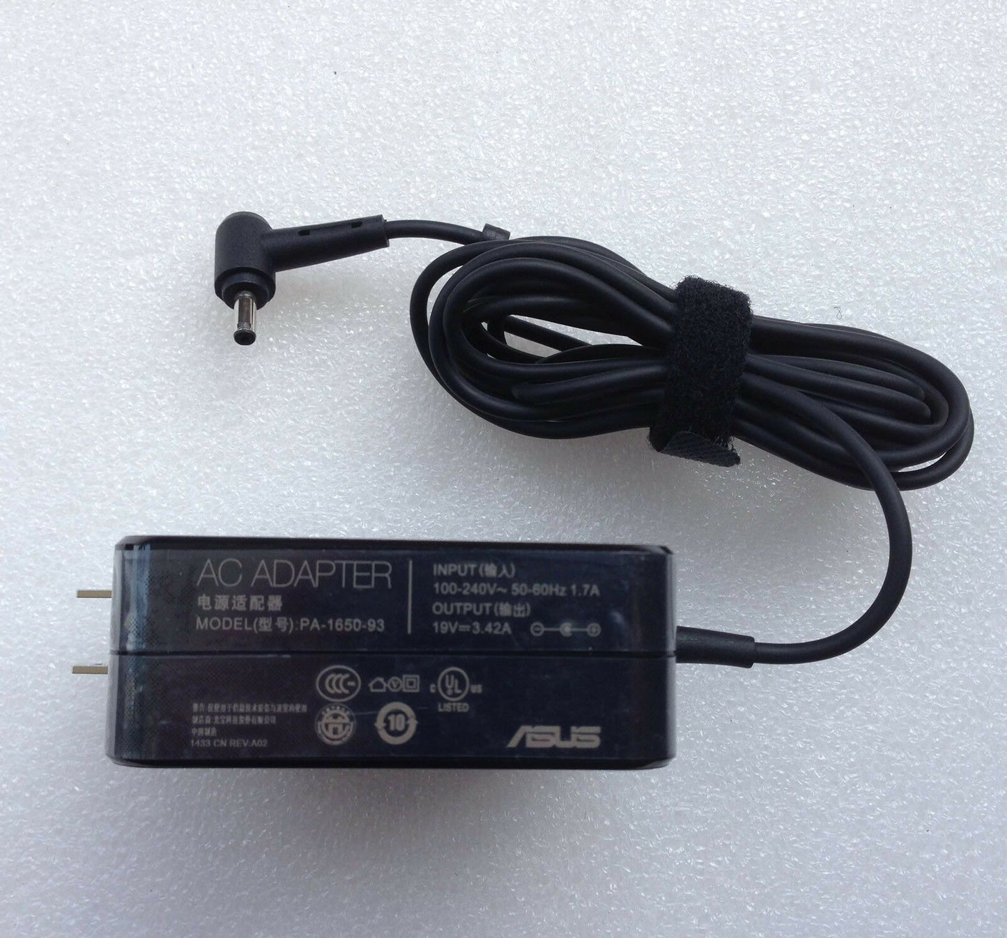 New Original Genuine OEM ASUS 65W AC Adapter for ZENBOOK UX303LA-DB51T Ultrabook