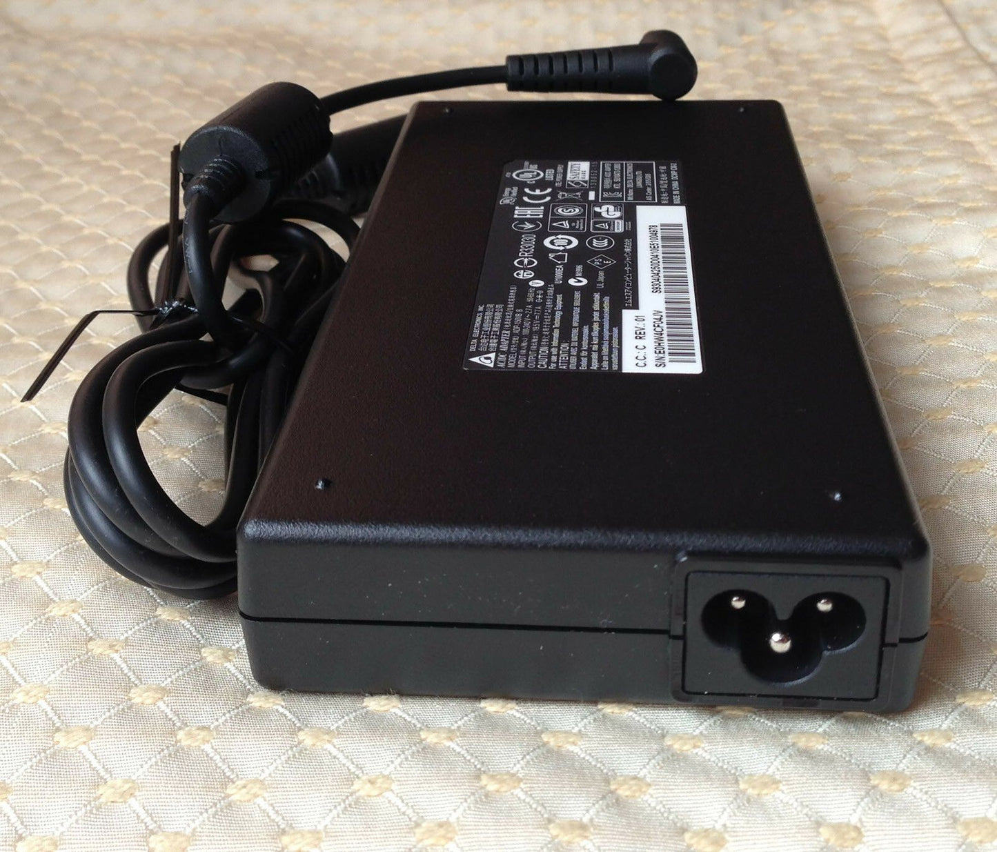 @New Original OEM Delta 120W 19.5V AC Adapter for MSI GL62 MS-16J5 Series Laptop