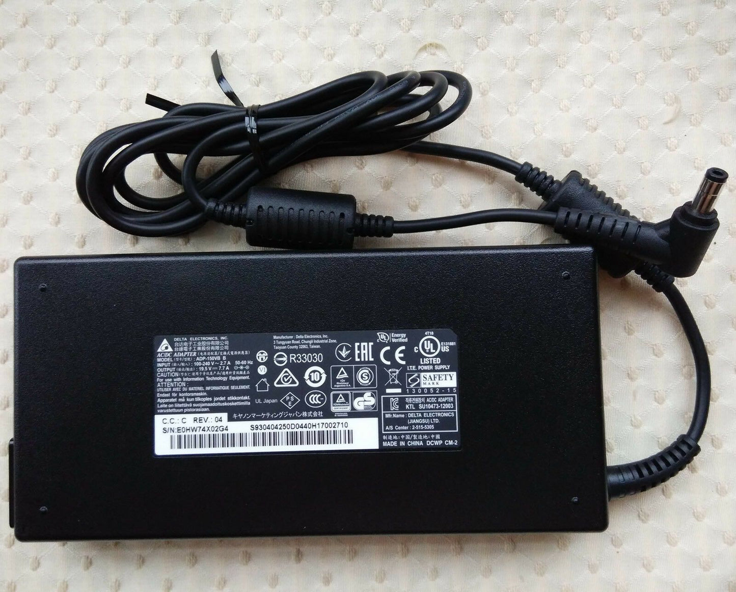 Original Delta 150W AC/DC Adapter for MSI GE62 6QF(Apache Pro)-239US,ADP-150VB B