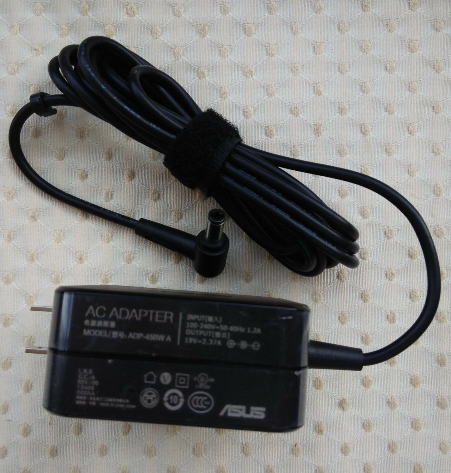 Original OEM ASUS 45W 19V 2.37A AC Adapter for Asus Mini PC VivoPC UN45,UN45H