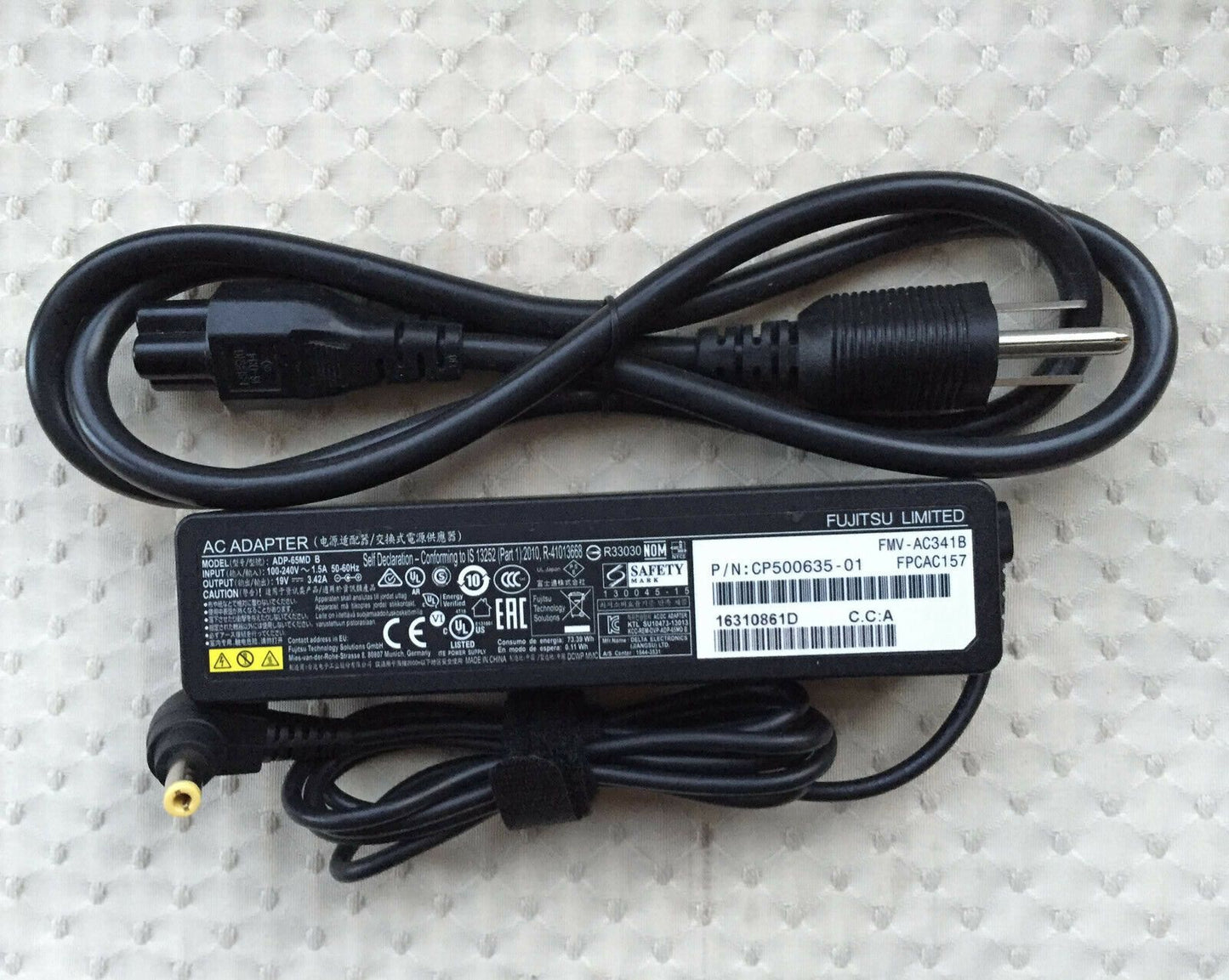 New Original 65W Slim AC Adapter for Fujitsu LifeBook E756,ADP-65MD B,A13-065N3A
