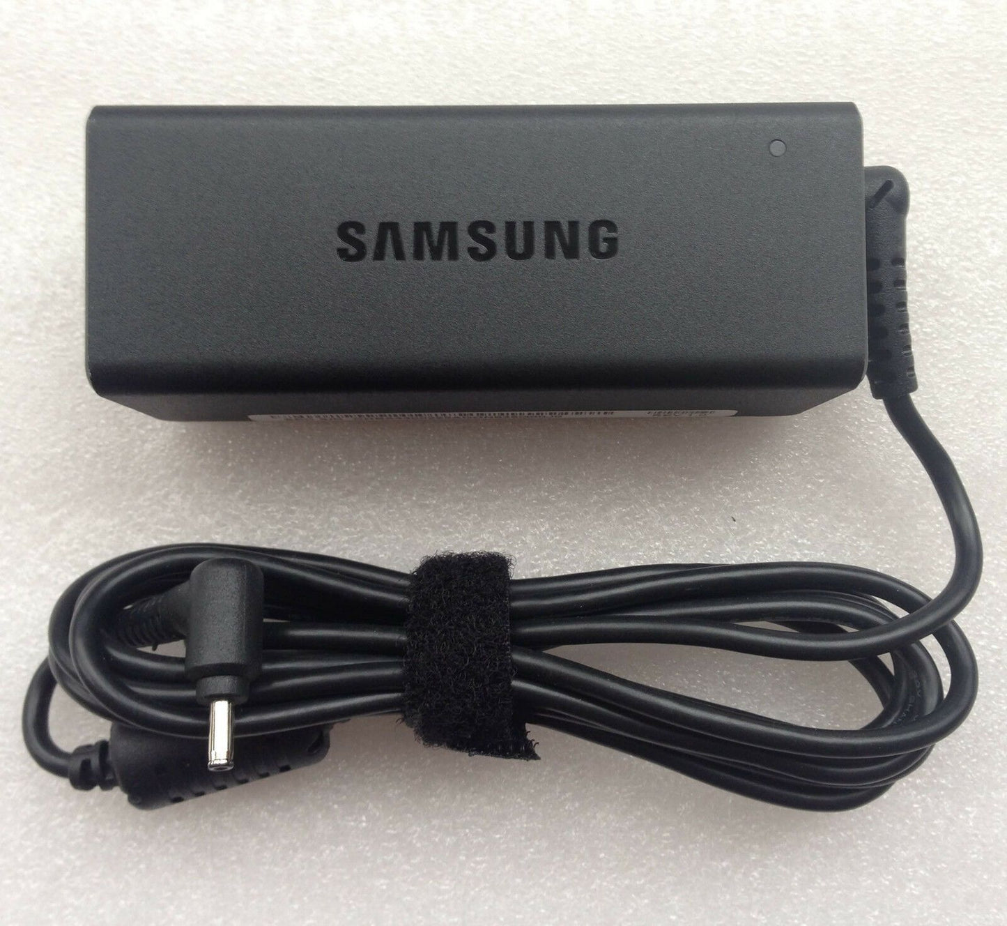 @Original OEM Samsung 40W Slim Charger ATIV Book 9 Lite NP905S3G-K04SE Ultrabook