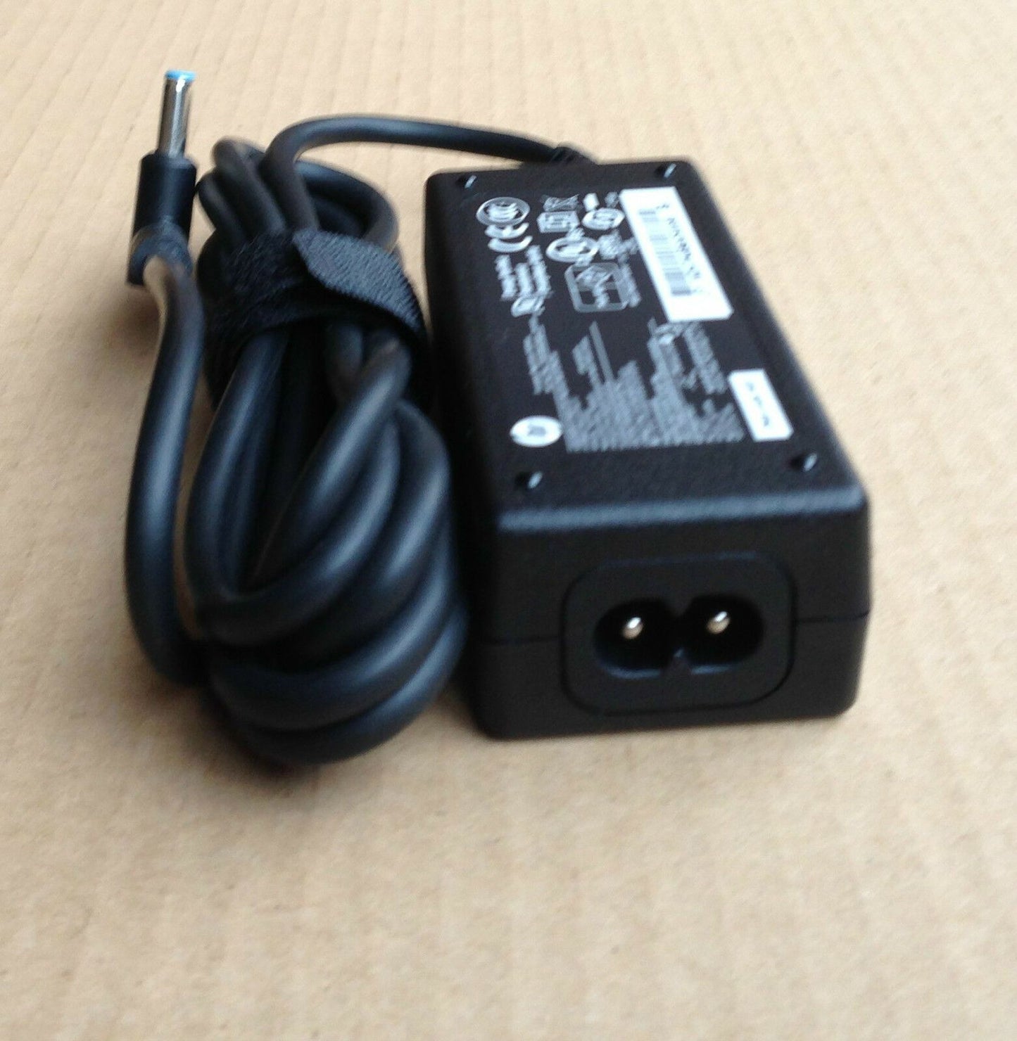 @Original HP 19V 2.31A AC Adapter for HP Pro x2 612 G1/K4K82UA,742436-001 Tablet