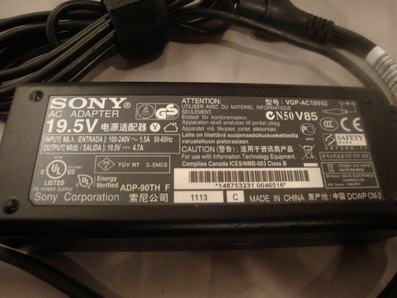 Original OEM Sony VAIO VGP-AC19V42,N50 V85 92W 19.5V 4.7A 3P AC Adapter Charger