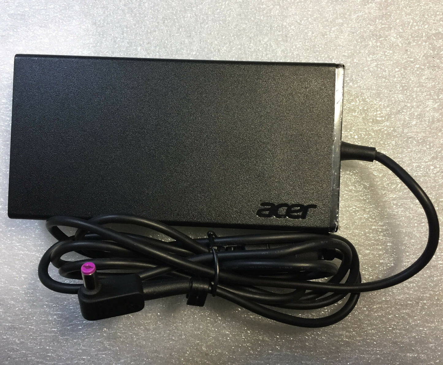 Original OEM Acer 19V 7.1A 135W AC Adapter for Acer Aspire AZ3-715 Series AIO PC
