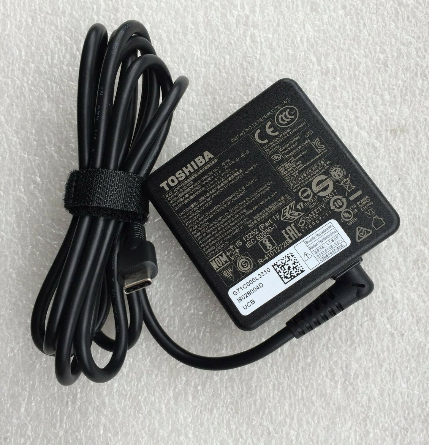Original Toshiba Portege X20W-E-13U,X20W-E-11K PA5279E-1AC3 45W USB-C AC Adapter