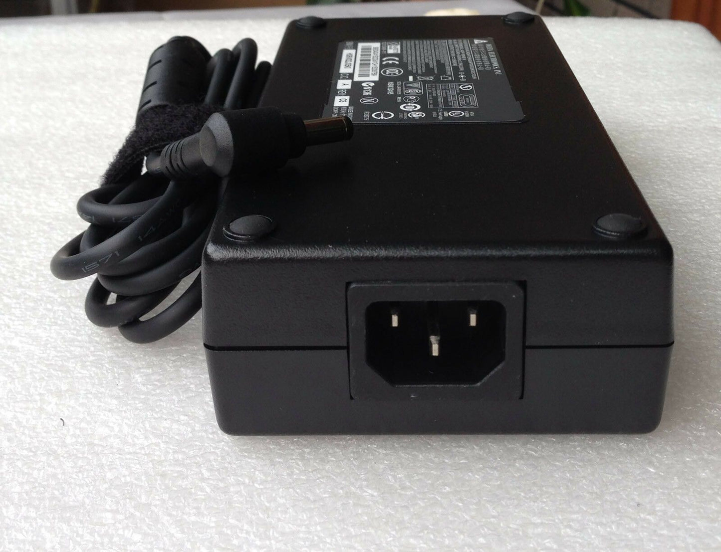 @New Original OEM Delta AC Adapter for MSI AE2420-079NL,AE2420-092NL ADP-180HB B