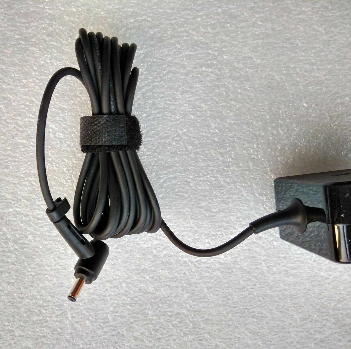 New Original OEM ASUS 33W AC/DC Adapter for Asus Transformer Book T300CHI-FL005H