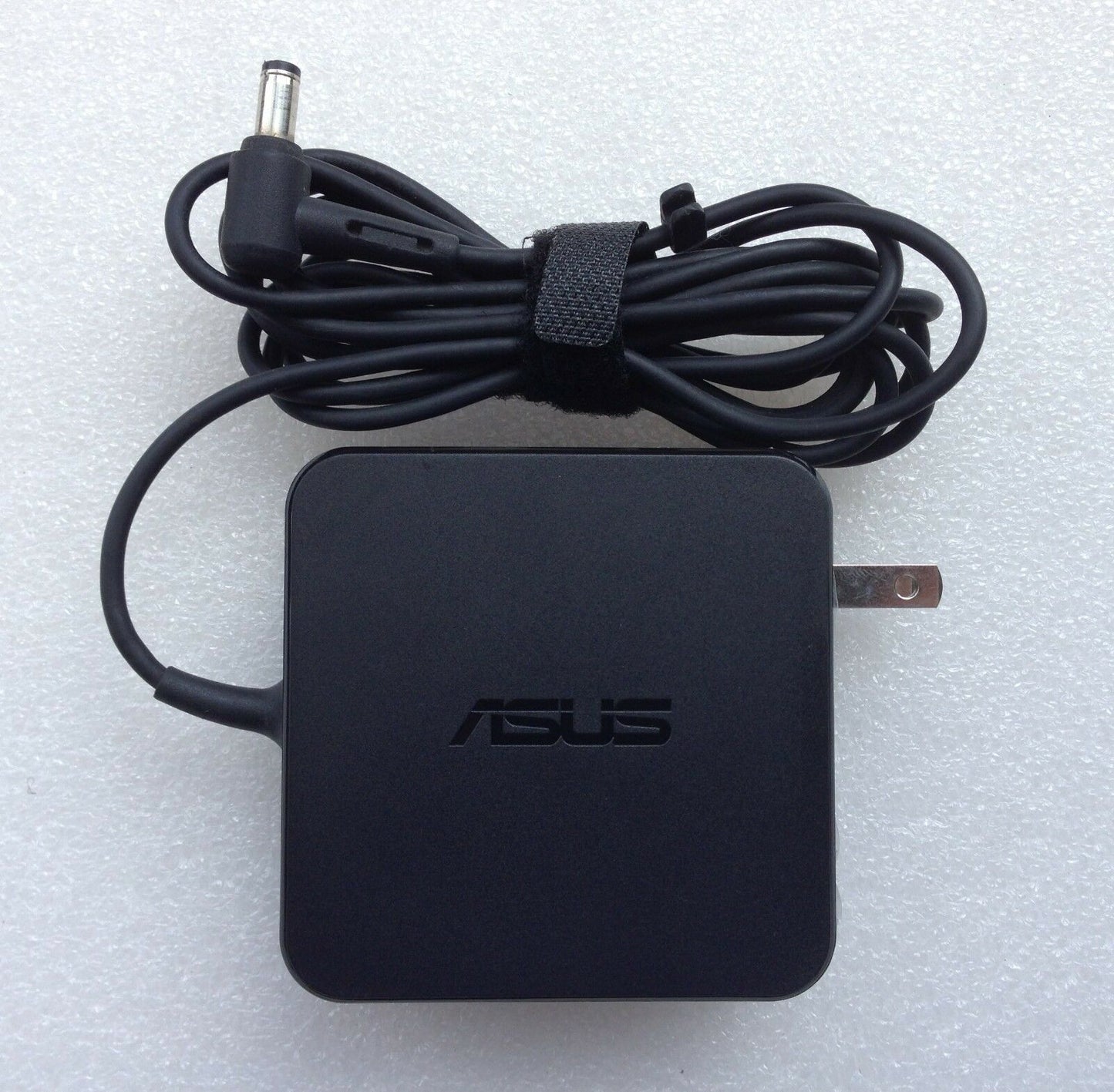 Original OEM ASUS 65W AC Adapter for ASUS Q551LN-BBI7N06 PA-1650-93 ADP-65DW B