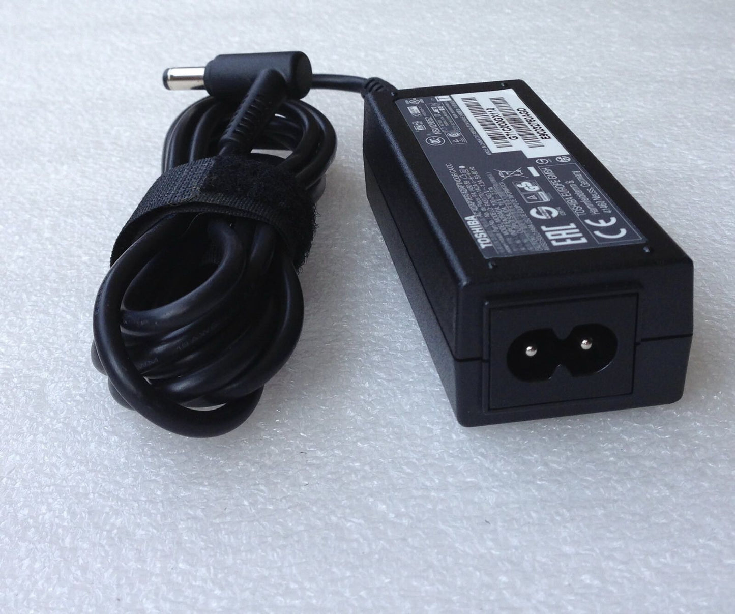 Original OEM 45W AC Adapter for Toshiba Kira Kirabook 13 i5-3337U/PSU7FU-00Y00M
