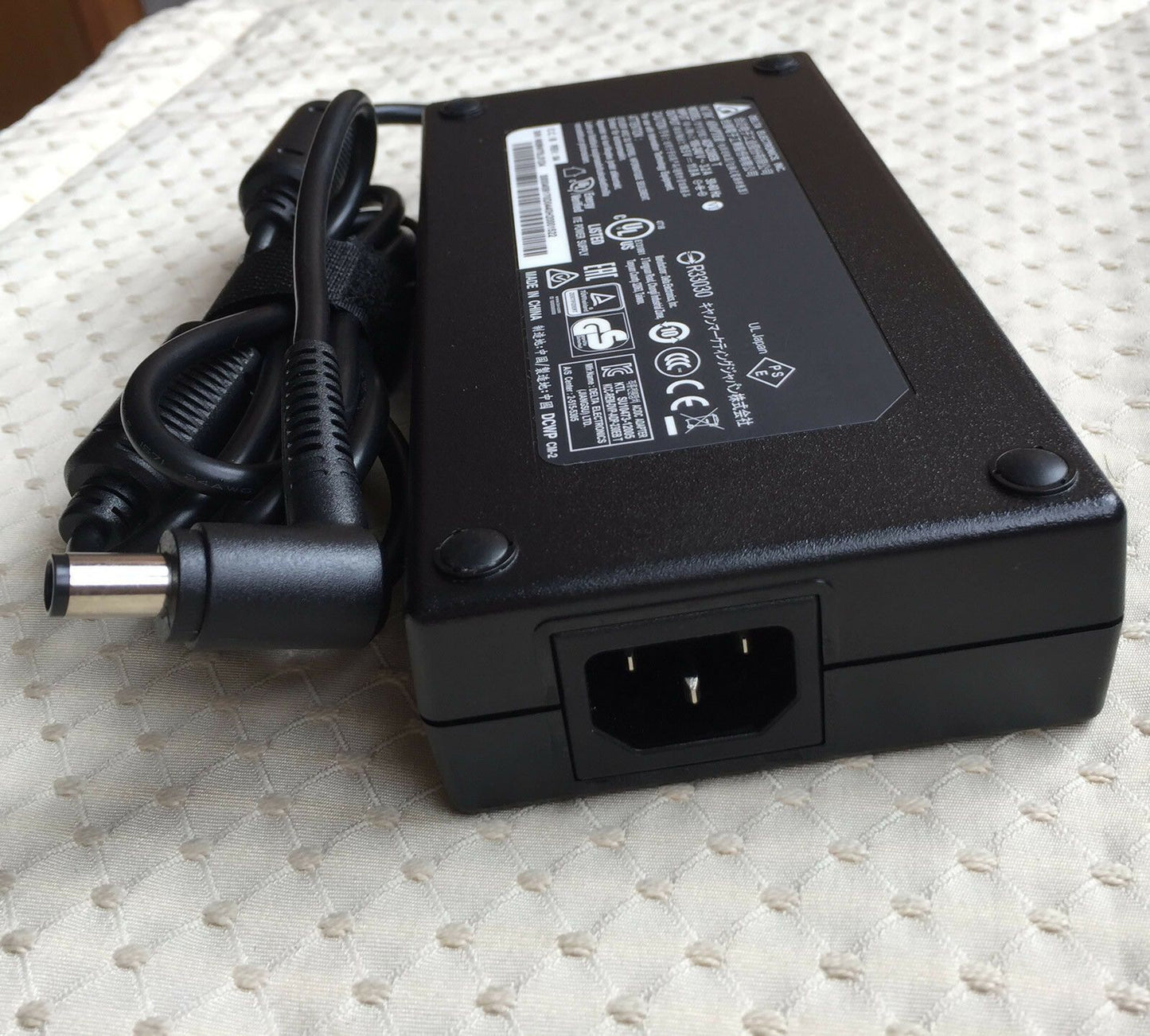 @New Original Delta 230W AC Adapter for MSI GE63VR Raider-002,ADP-230EB T Laptop