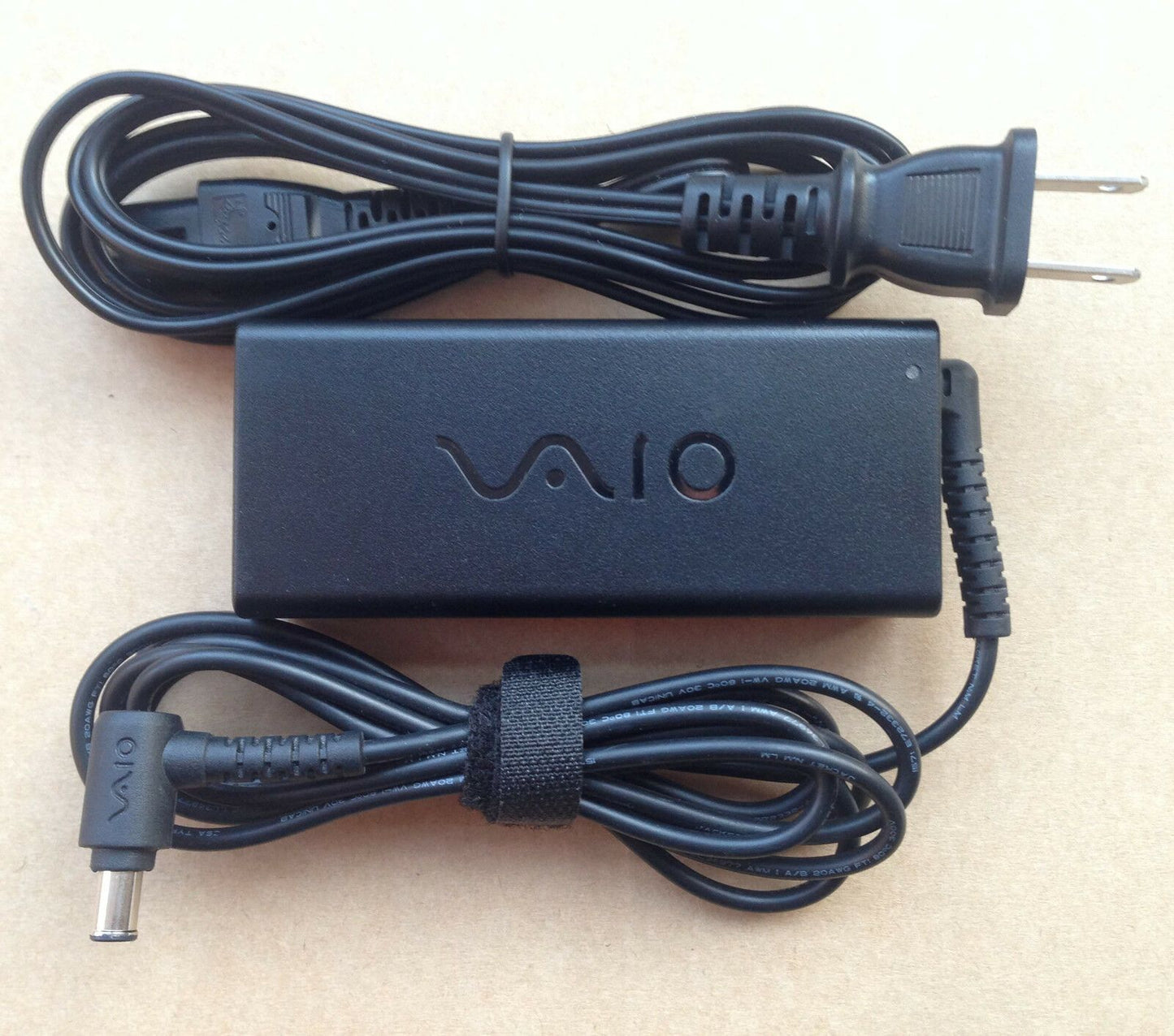 Original Genuine OEM Sony AC/DC Adapter for Sony Vaio Tap 21 SVT212A12L Computer