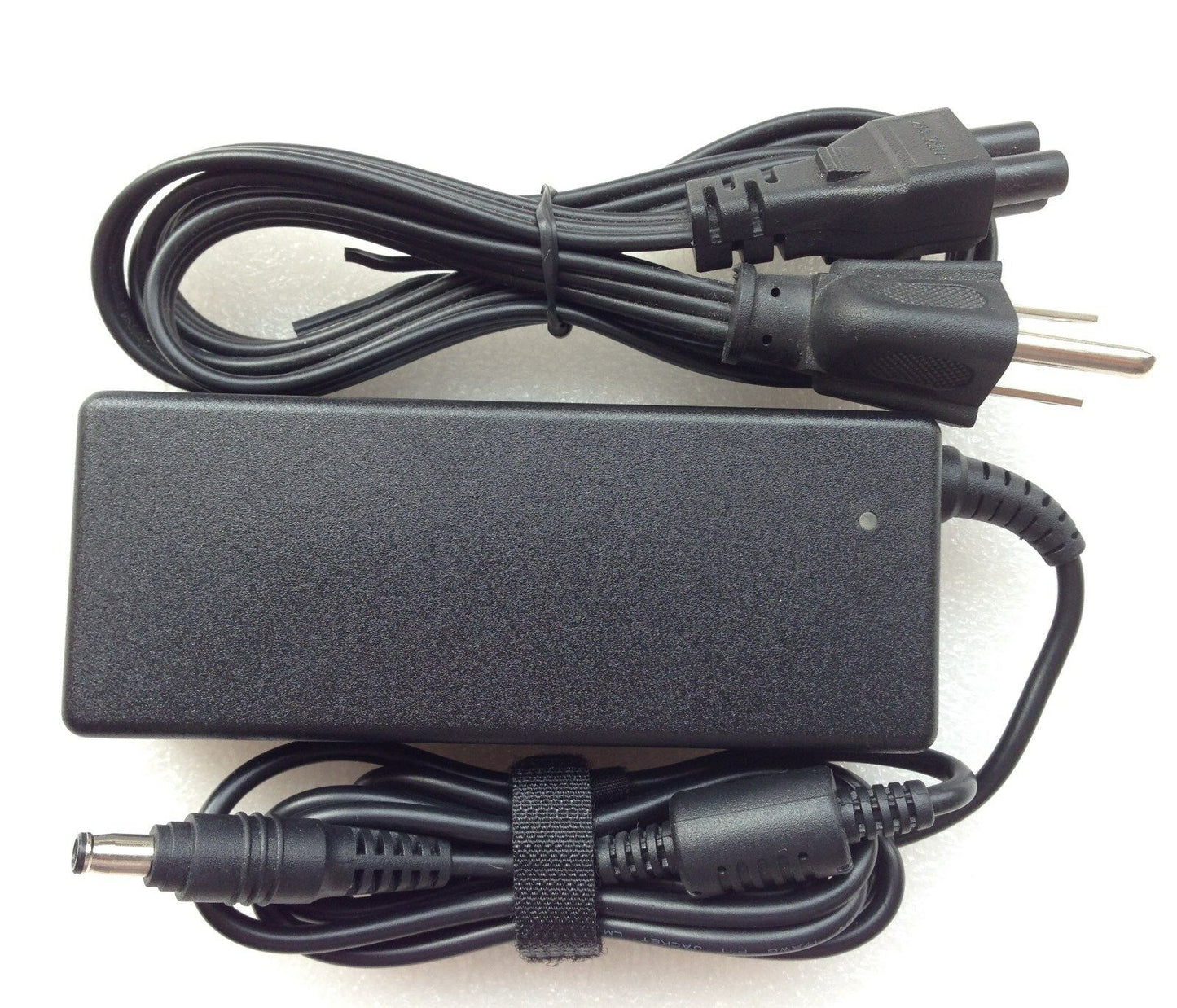 Original Genuine OEM 90W AC Adapter for Samsung NP355E7C-A01US NP355E7C-A02US