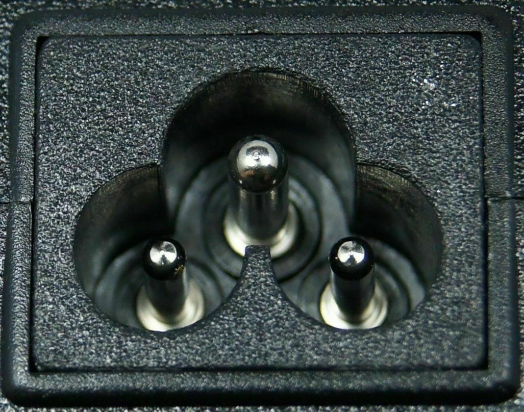 New Original OEM Dell AC Adapter for Dell Latitude 7285/ i7-7Y75 2-in-1 Notebook