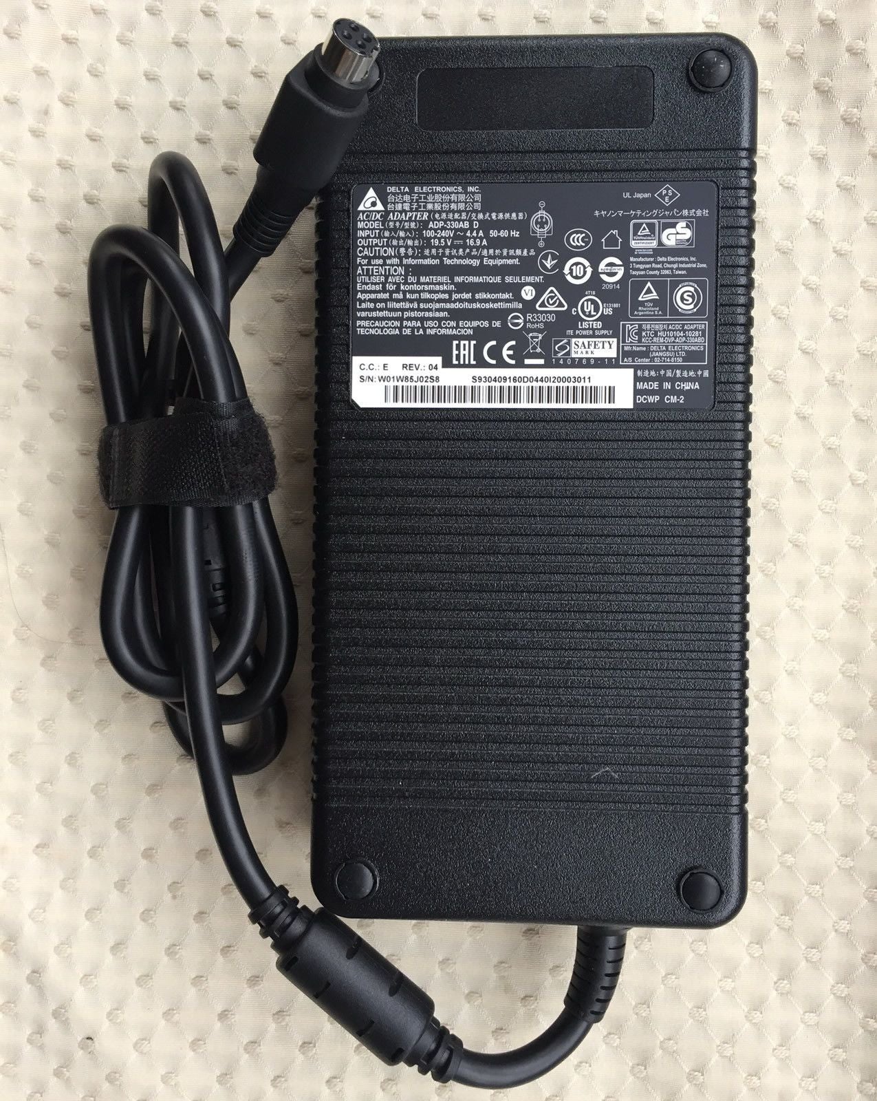 Original Delta MSI 330W AC/DC Adapter for MSI GT63 Titan 9SG/RTX2080,ADP-330AB D