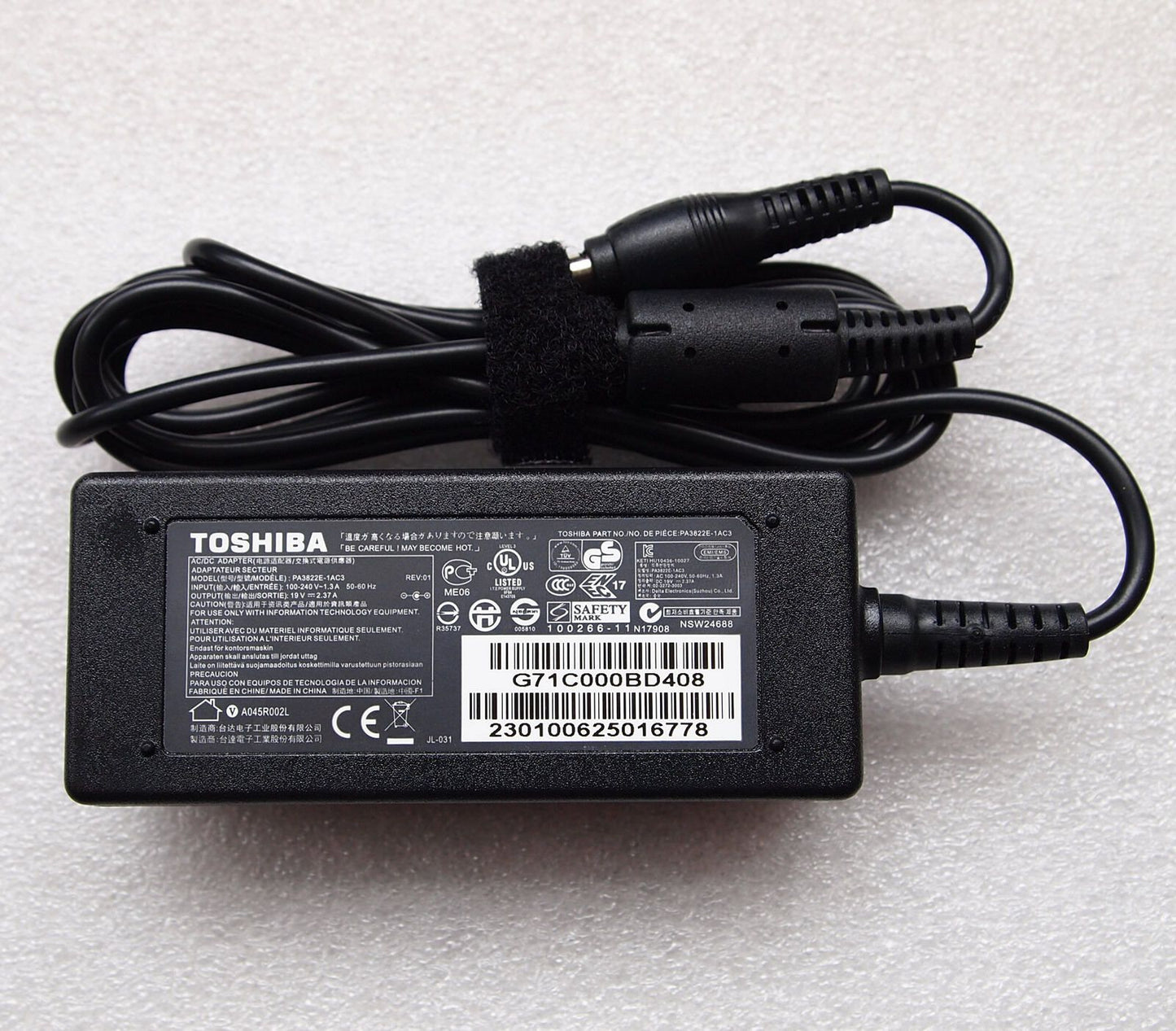 @Original OEM Toshiba Cord/Charger Satellite E45T E55 E55D E55DT E55T L740 L745