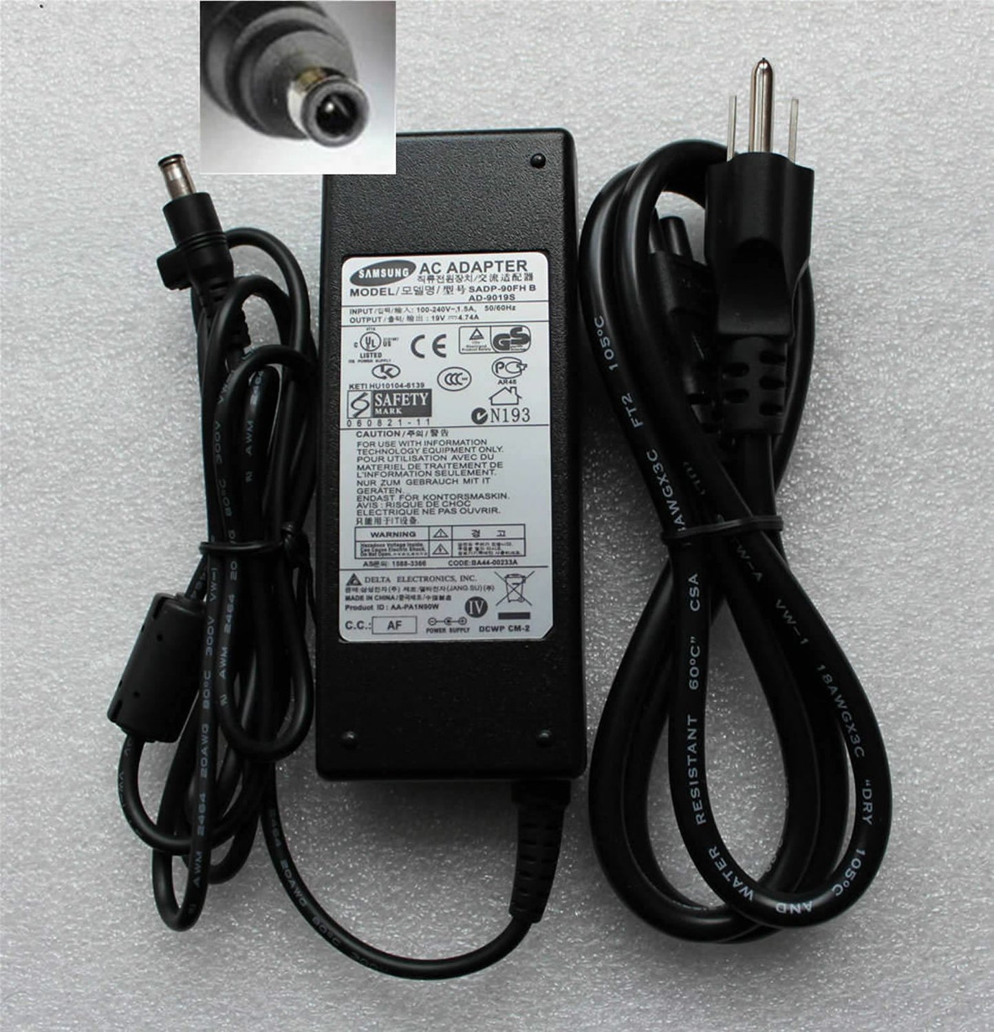 Original 90W Battery Charger for Samsung Series 3 NP305V5A-A09US/ NP305V5A-A0EUS