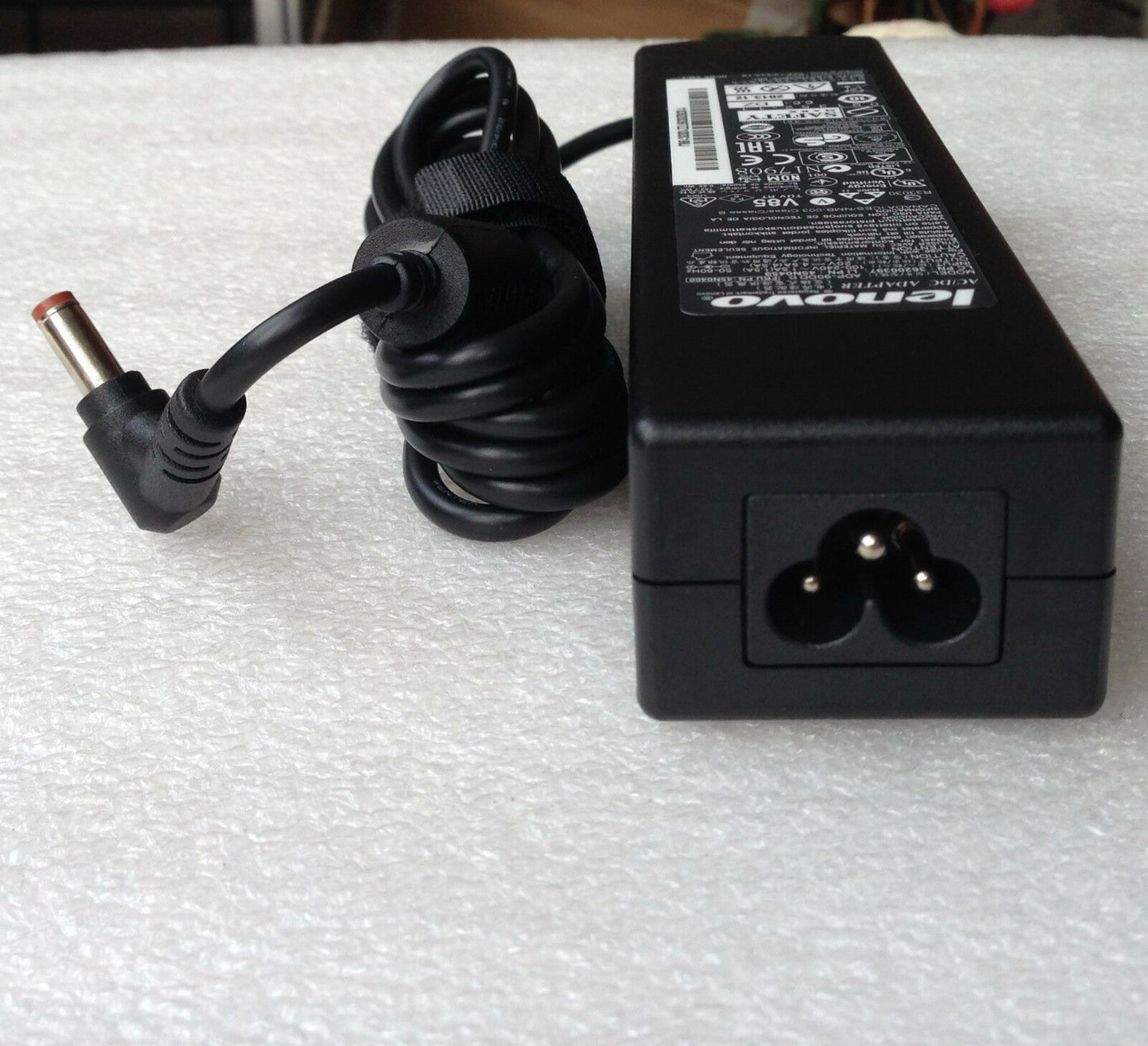 Original OEM AC/DC Adapter for Lenovo IdeaPad B570,E47,G470,G570,G475,G575,G770