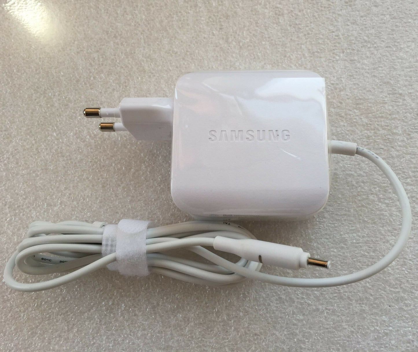 New Original Samsung 65W 19V EU AC Adapter for Samsung Notebook 9 NP900X3T-K02US