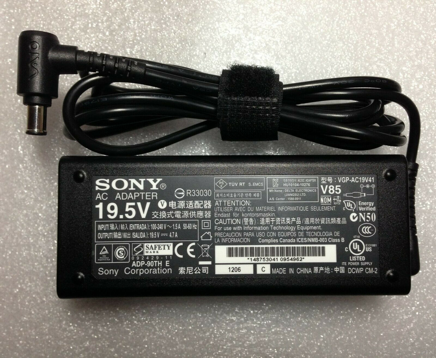 Original OEM AC/DC Adapter&Cord for Sony VAIO SVE1711C5E,SVE1711G1EB,SVE1711G1EW