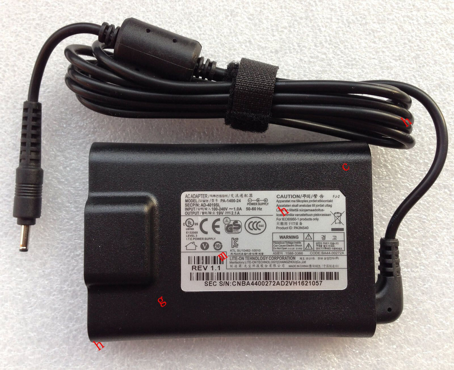 @Original OEM Samsung 40W Slim Power Charger NP900X4C-A03CA,AD-4019SL,PA-1400-24